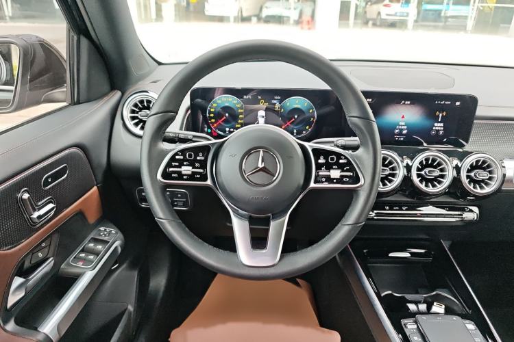 Used Mercedes-Benz GLB 2023 GLB 220 Fashion Model Steering Wheel