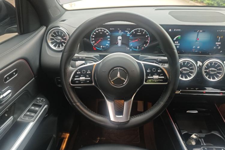 Used Mercedes-Benz GLB 2023 GLB 220 Fashion Model Steering Wheel