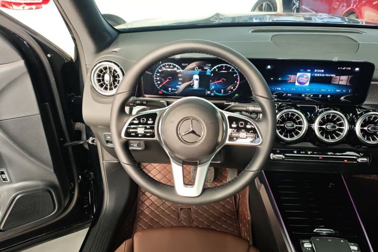 Used Mercedes-Benz GLB 2023 GLB 220 Fashion Model Steering Wheel