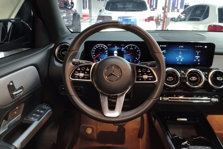 Used Mercedes-Benz GLB 2023 Refresh GLB 200 Fashion Edition Steering Wheel