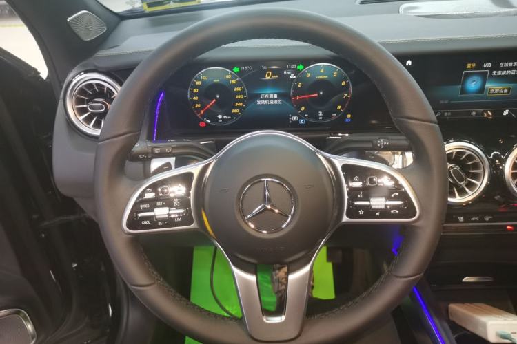 Used Mercedes-Benz GLB 2023 GLB 220 Sport Edition Steering Wheel