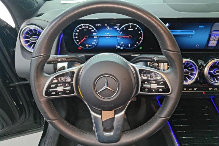 Used Mercedes-Benz GLB 2023 GLB 220 Fashion Model Steering Wheel
