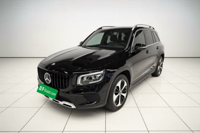 Ojetý Mercedes-Benz GLB 2023 GLB 220 Fashion Model