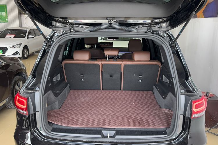 Used Mercedes-Benz GLB 2023 Refreshed GLB 200 Dynamic Edition Trunk