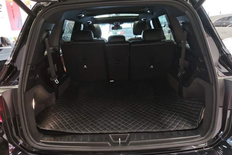 Used Mercedes-Benz GLB 2023 GLB 220 Fashion Model Trunk