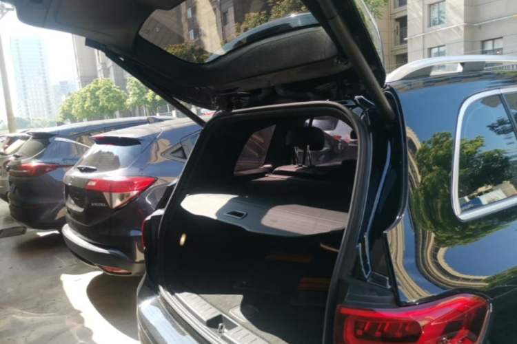 Used Mercedes-Benz GLB 2023 GLB 220 Sport Edition Trunk