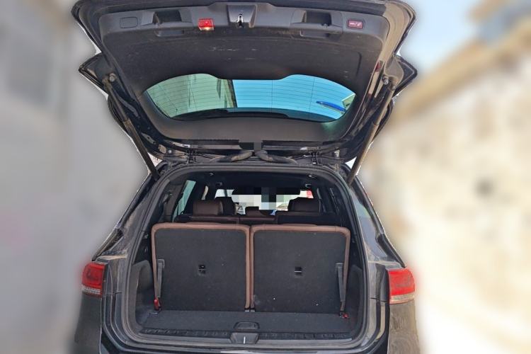 Used Mercedes-Benz GLB 2023 GLB 220 Fashion Model Trunk