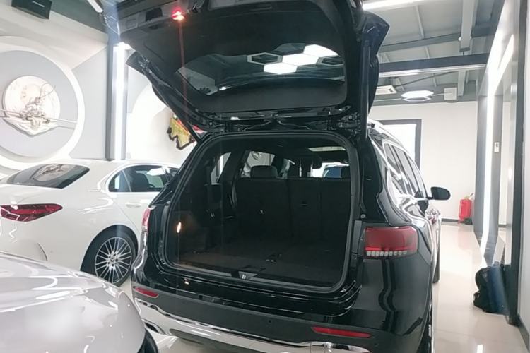 Used Mercedes-Benz GLB 2023 GLB 220 Fashion Model Trunk