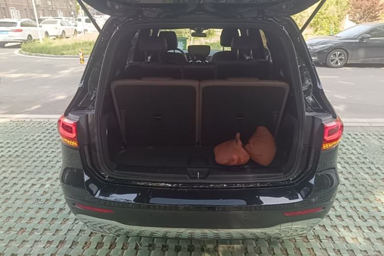 Used Mercedes-Benz GLB 2023 Refresh GLB 200 Fashion Edition Trunk