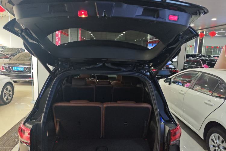 Used Mercedes-Benz GLB 2023 GLB 220 Fashion Model Trunk