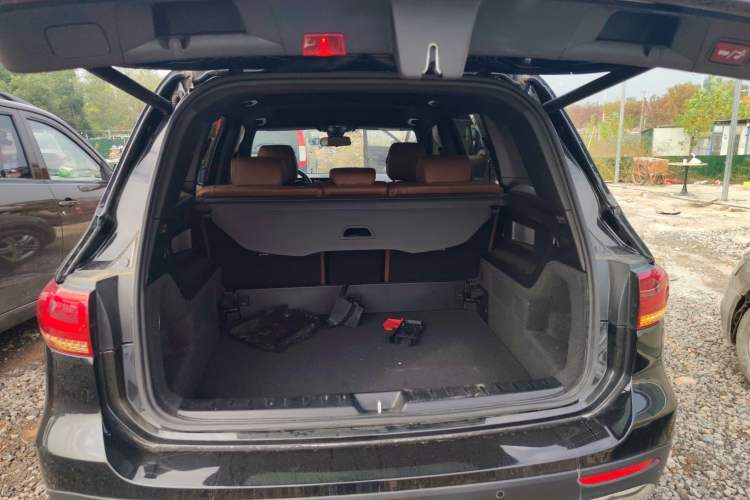 Used Mercedes-Benz GLB 2023 GLB 220 Sport Edition Trunk