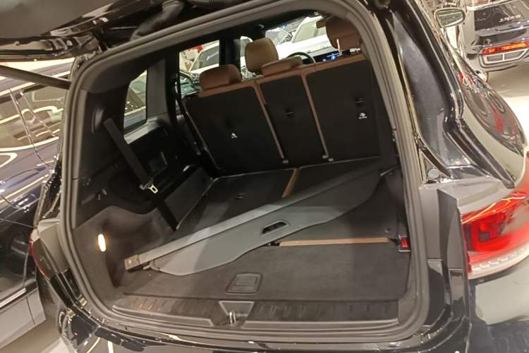 Used Mercedes-Benz GLB 2023 GLB 220 Fashion Model Trunk