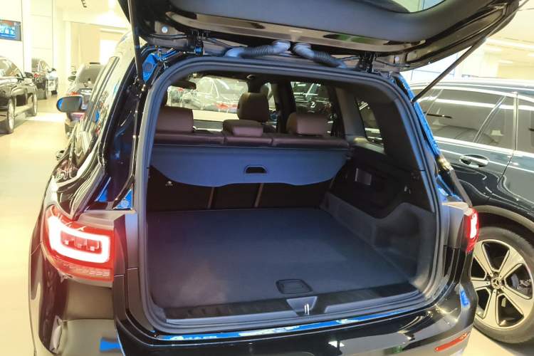 Used Mercedes-Benz GLB 2023 GLB 200 Dynamic Edition Trunk