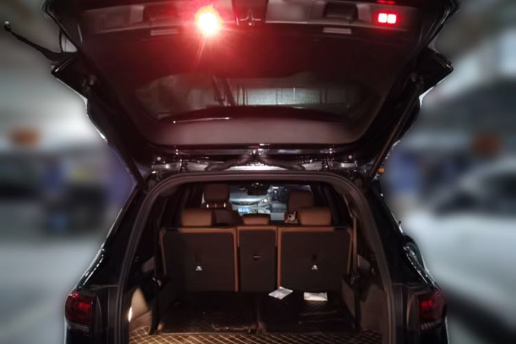 Used Mercedes-Benz GLB 2023 GLB 220 4MATIC Trunk