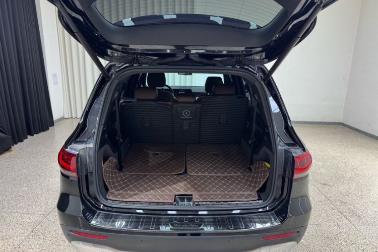 Used Mercedes-Benz GLB 2023 GLB 220 Fashion Model Trunk