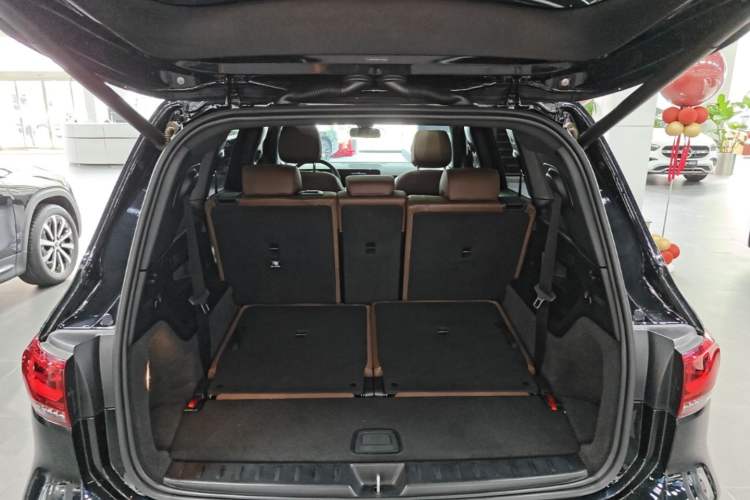 Used Mercedes-Benz GLB 2023 GLB 220 Fashion Model Trunk