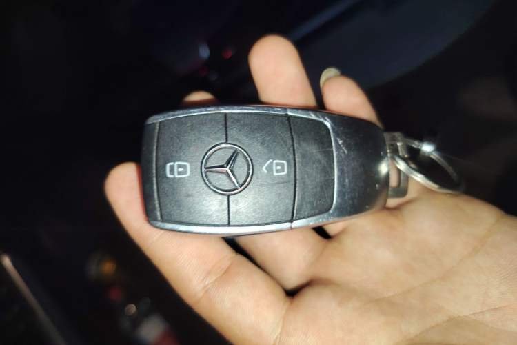 Used Mercedes-Benz GLB 2023 GLB 200 Fashion Model Vehicle Key