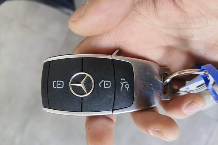 Used Mercedes-Benz GLB 2023 GLB 220 Fashion Model Vehicle Key