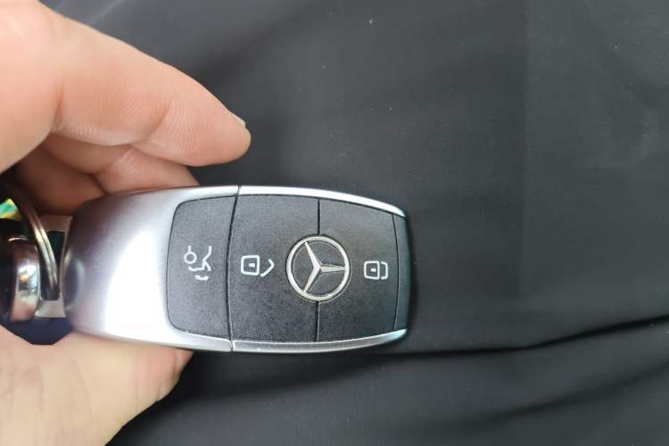 Used Mercedes-Benz GLB 2023 GLB 220 Fashion Model Vehicle Key