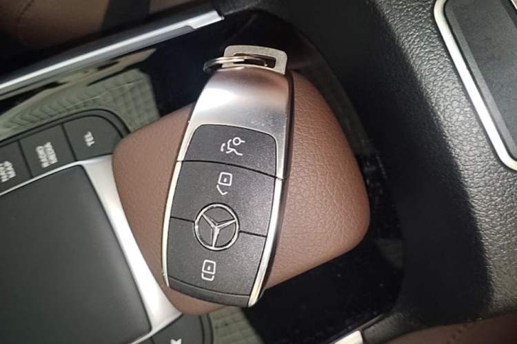 Used Mercedes-Benz GLB 2023 GLB 220 Sport Edition Vehicle Key