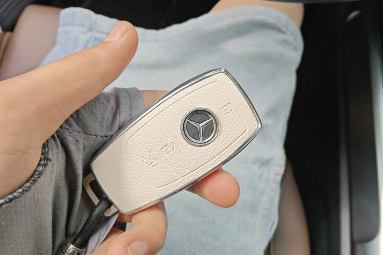Used Mercedes-Benz GLB 2023 GLB 220 Fashion Model Vehicle Key