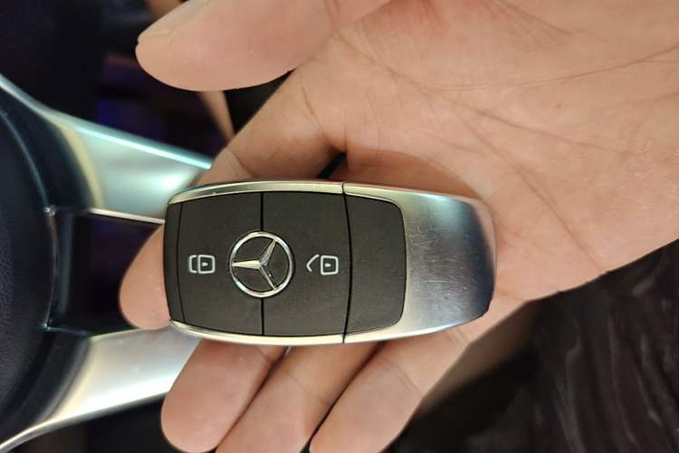 Used Mercedes-Benz GLB 2023 Refreshed GLB 200 Dynamic Edition Vehicle Key