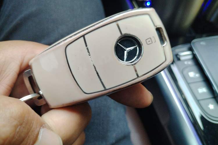 Used Mercedes-Benz GLB 2023 GLB 220 Fashion Model Vehicle Key