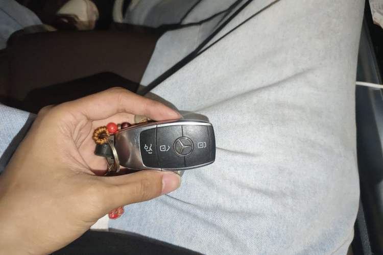 Used Mercedes-Benz GLB 2023 GLB 220 Fashion Model Vehicle Key