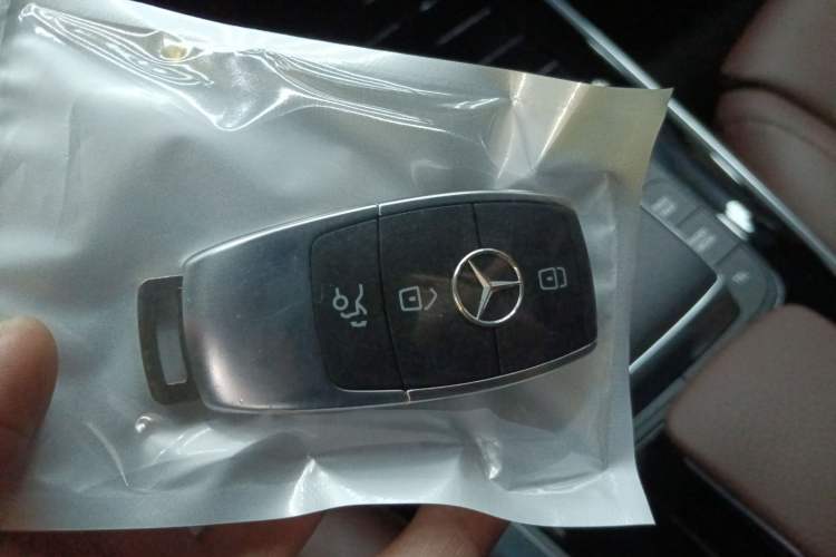 Used Mercedes-Benz GLB 2023 GLB 220 Fashion Model Vehicle Key