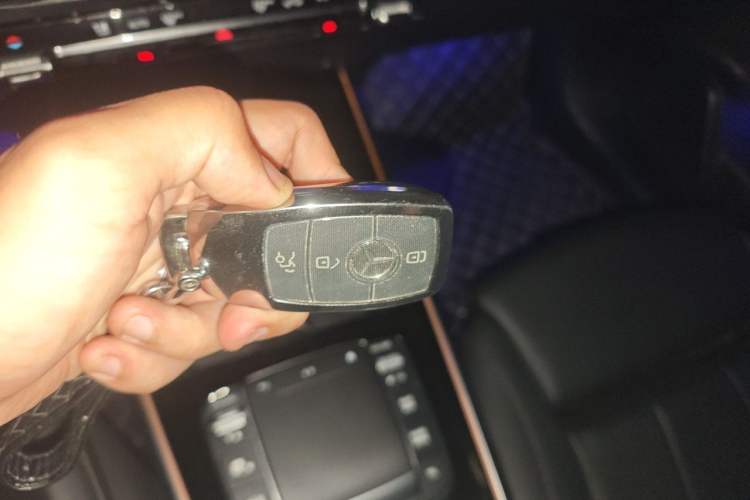 Used Mercedes-Benz GLB 2023 GLB 220 Fashion Model Vehicle Key