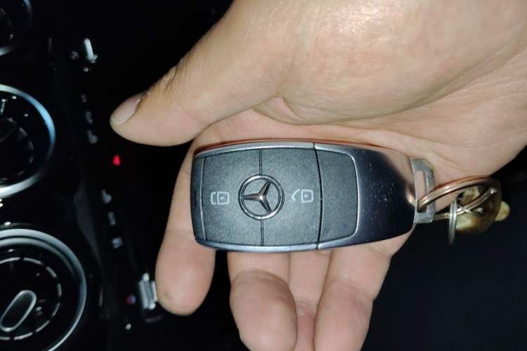 Used Mercedes-Benz GLB 2023 GLB 200 Fashion Model Vehicle Key