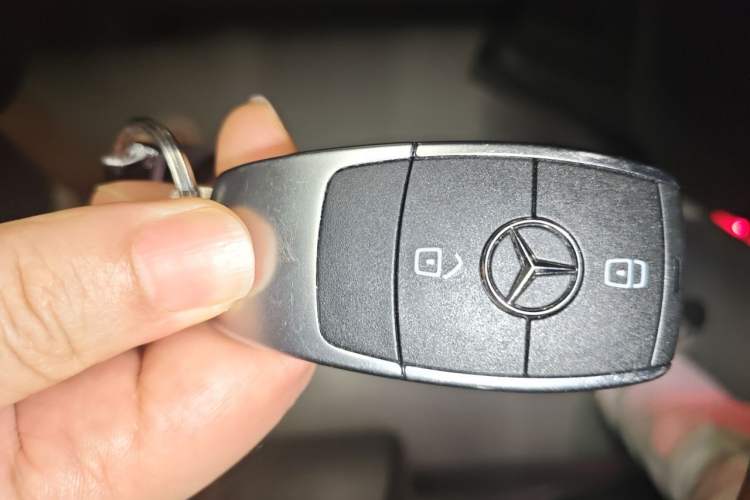 Used Mercedes-Benz GLB 2023 GLB 200 Fashion Model Vehicle Key