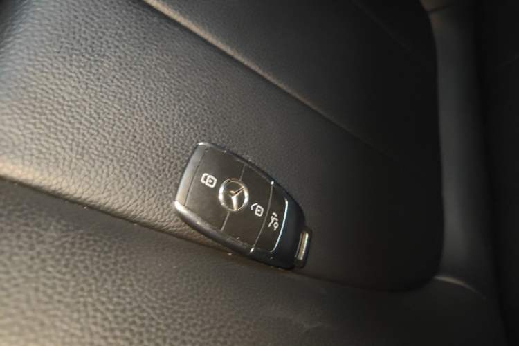 Used Mercedes-Benz GLB 2023 GLB 220 Fashion Model Vehicle Key