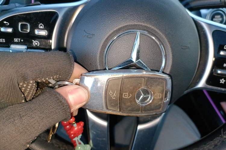 Used Mercedes-Benz GLB 2023 GLB 220 Fashion Model Vehicle Key