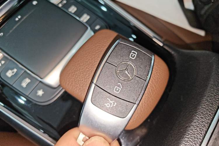 Used Mercedes-Benz GLB 2023 GLB 220 Fashion Model Vehicle Key