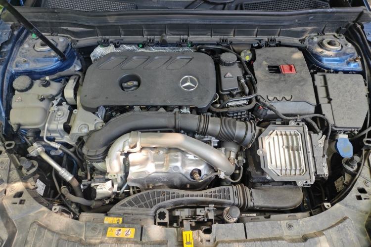 Used Mercedes-Benz GLB 2023 GLB 220 4MATIC Engine Bay