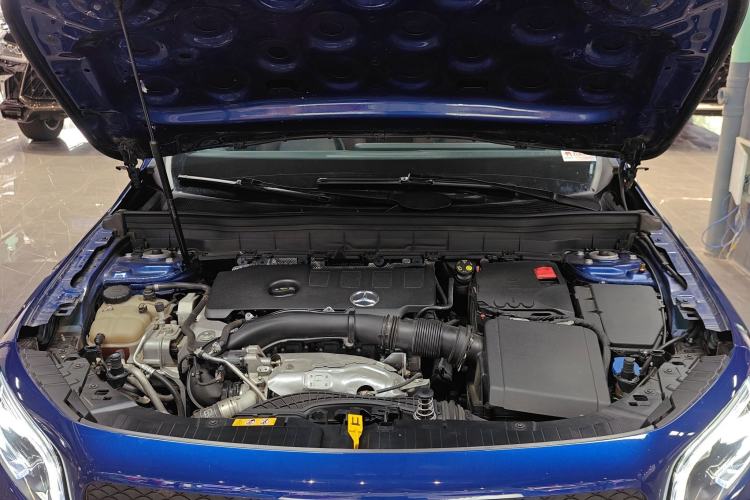 Used Mercedes-Benz GLB 2023 GLB 220 Fashion Model Engine Bay