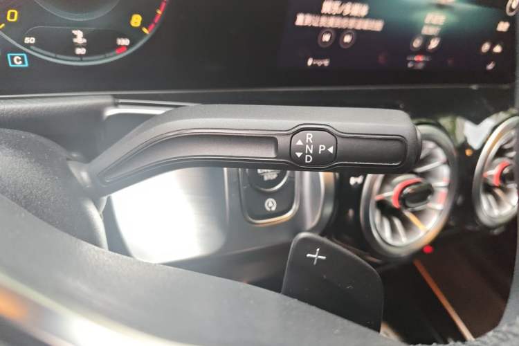 Used Mercedes-Benz GLB 2023 GLB 220 Fashion Model Gear Lever