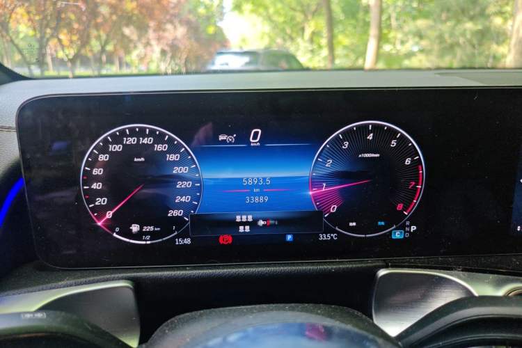 Used Mercedes-Benz GLB 2023 GLB 220 4MATIC Instrument Cluster