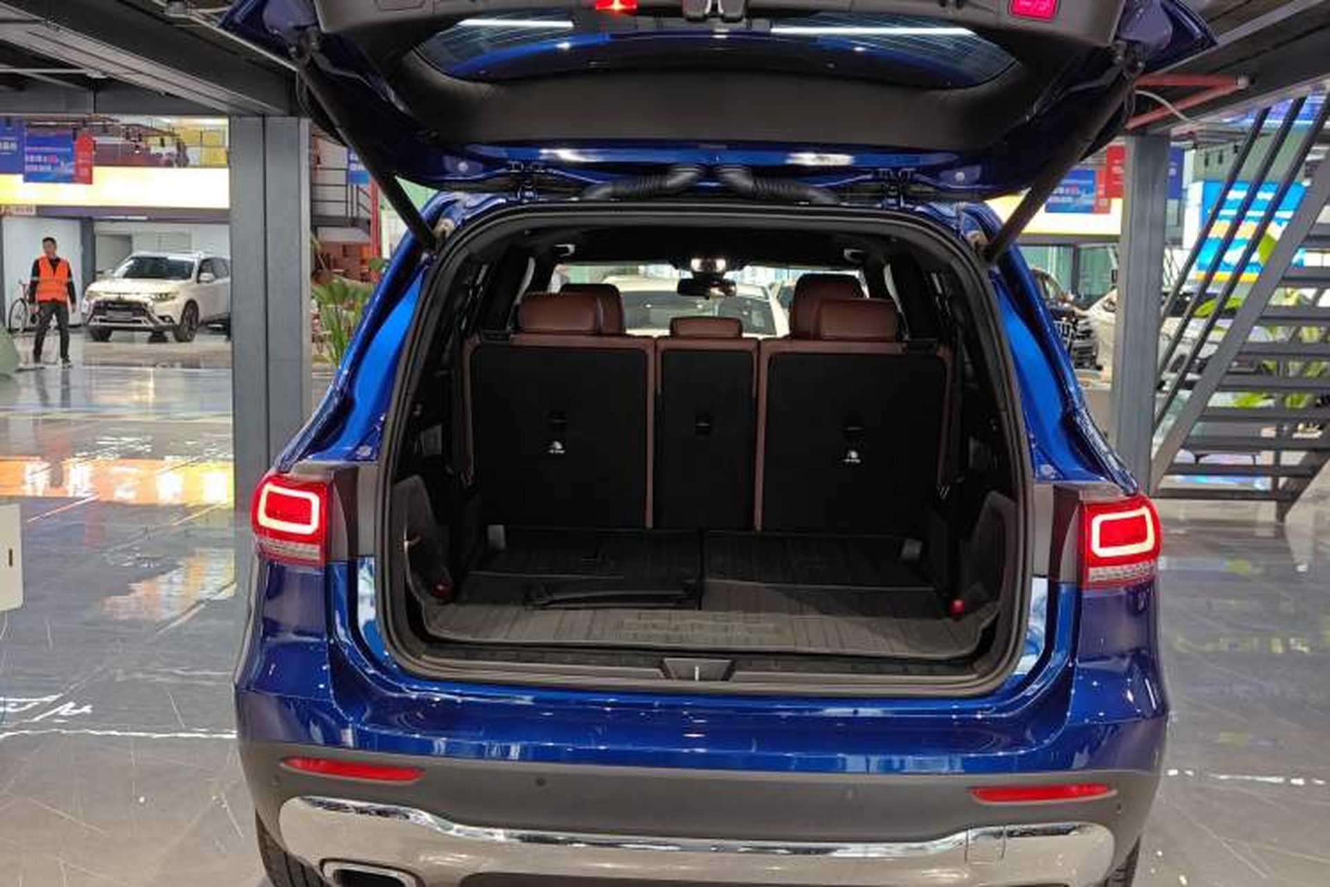 Used Mercedes-Benz GLB 2023 GLB 220 Fashion Model Trunk