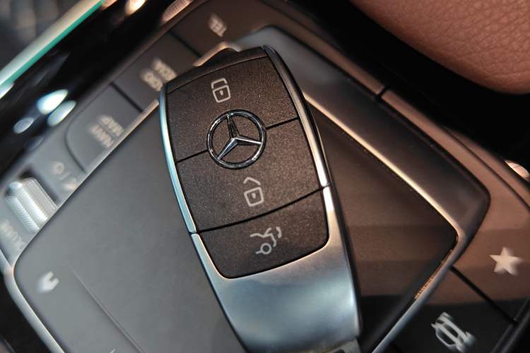 Used Mercedes-Benz GLB 2023 GLB 220 Fashion Model Vehicle Key