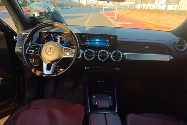 Used Mercedes-Benz GLB 2023 GLB 220 Sport Edition Interior 2