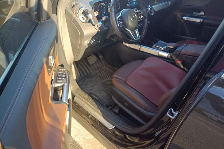 Used Mercedes-Benz GLB 2023 GLB 220 Sport Edition Interior 3