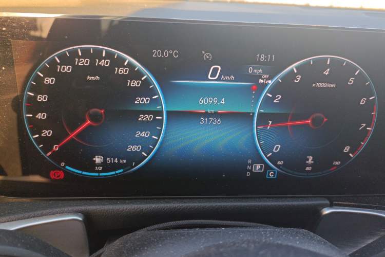 Used Mercedes-Benz GLB 2023 GLB 220 Sport Edition Odometer Close Up