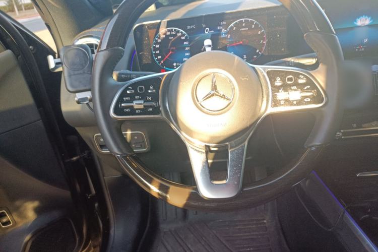 Used Mercedes-Benz GLB 2023 GLB 220 Sport Edition Steering Wheel