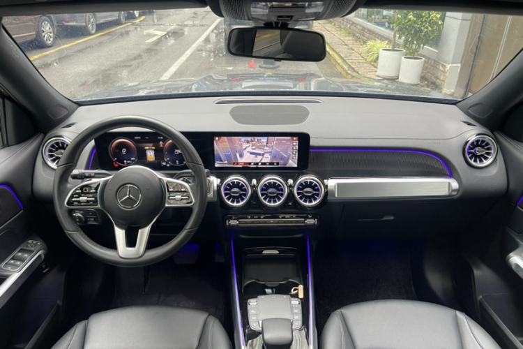 Used Mercedes-Benz GLB 2023 GLB 220 Sport Edition Audio And AC Panel