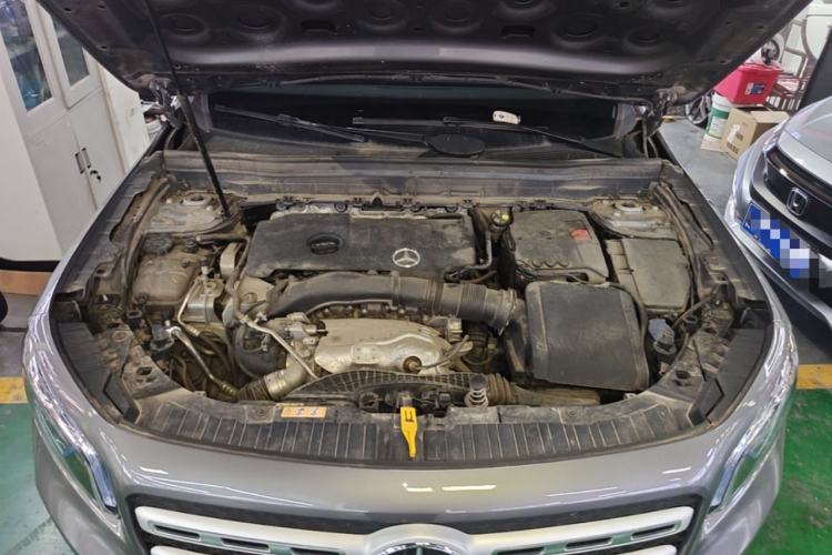 Used Mercedes-Benz GLB 2023 GLB 220 Sport Edition Engine Bay
