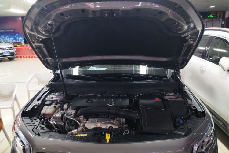 Used Mercedes-Benz GLB 2023 GLB 220 Fashion Model Engine Bay