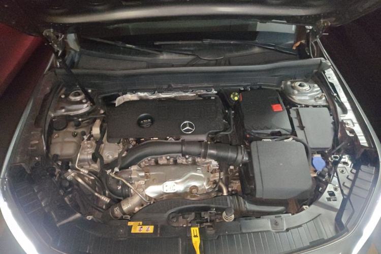 Used Mercedes-Benz GLB 2023 GLB 220 Fashion Model Engine Bay