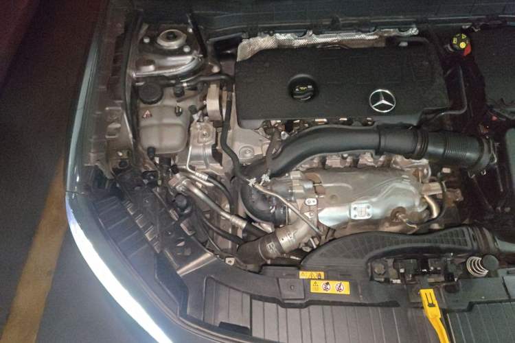 Used Mercedes-Benz GLB 2023 GLB 220 Fashion Model Engine Bay Right